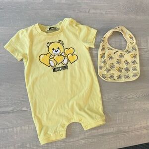 Set of (1) Moschino pajamas & (1) bib -Unisex designer baby boy girl 3 month old
